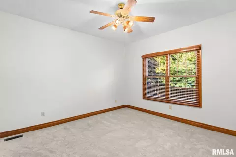 Bedroom - 4809 Bears Paw, Springfield, IL 62711 photo 1 of 20