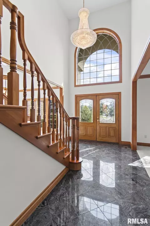 Entry Way - 4809 Bears Paw, Springfield, IL 62711 photo 1 of 6
