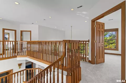 Entry Way - 4809 Bears Paw, Springfield, IL 62711 photo 5 of 6