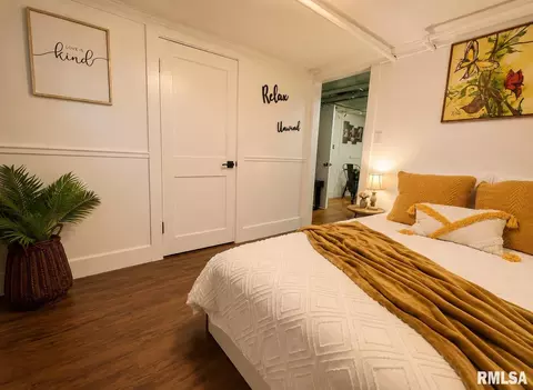 Bedroom - 1615 S 5th St, Springfield, IL 62703 photo 8 of 8