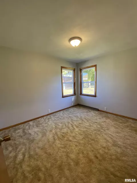 Bedroom - 108 E Piper St, Bluffs, IL 62621 photo 2 of 5
