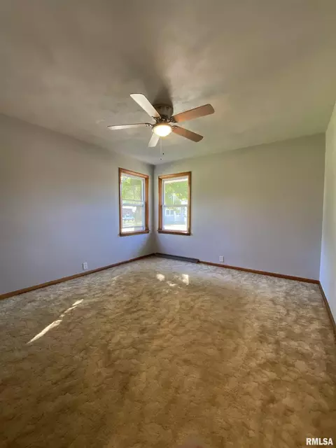Bedroom - 108 E Piper St, Bluffs, IL 62621 photo 5 of 5