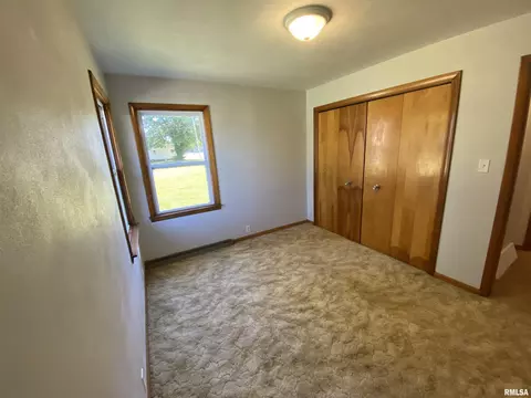 Bedroom - 108 E Piper St, Bluffs, IL 62621 photo 3 of 5