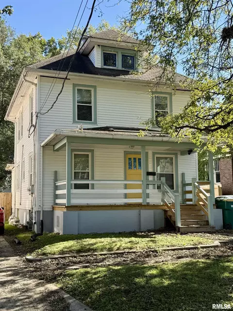 217 Sumner St, Galesburg, IL 61401