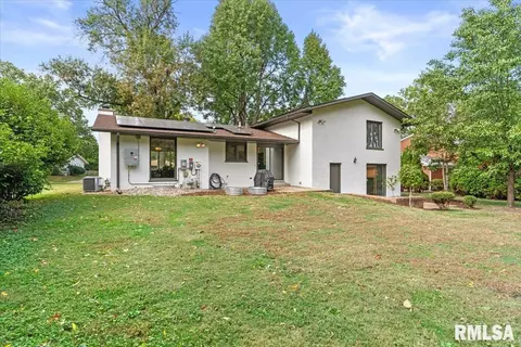 Exterior - 2312 Sylvan Rd, Springfield, IL 62704 photo 11 of 11