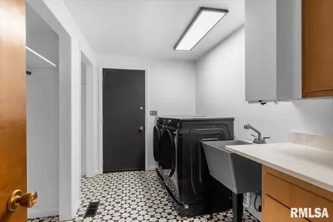 Other - 2312 Sylvan Rd, Springfield, IL 62704 photo 5 of 5