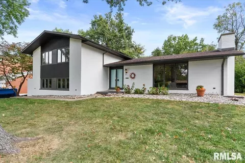 Exterior - 2312 Sylvan Rd, Springfield, IL 62704 photo 4 of 11