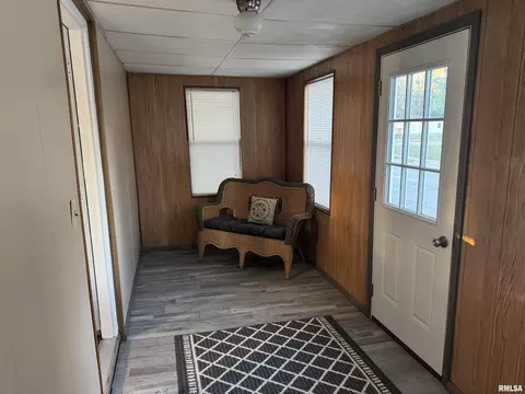 Exterior - 305 S Oak St, Bath, IL 62617 photo 3 of 5