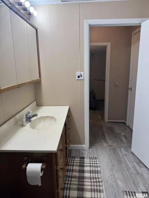Bath - 305 S Oak St, Bath, IL 62617 photo 1 of 2