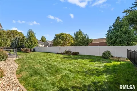 Exterior - 4360 Creek Dr, Springfield, IL 62711 photo 4 of 4
