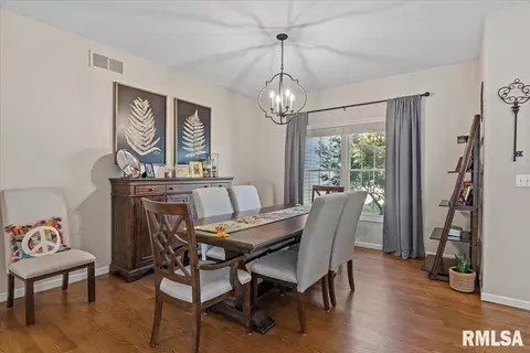 Dining - 4360 Creek Dr, Springfield, IL 62711 photo 1 of 5