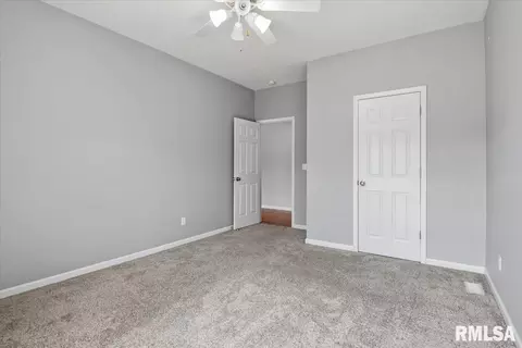 Bedroom - 4360 Creek Dr, Springfield, IL 62711 photo 5 of 6