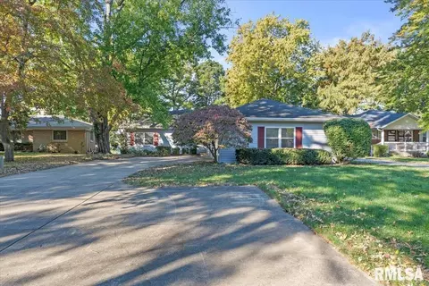 Exterior - 41 Fairview Ln, Springfield, IL 62711 photo 4 of 13