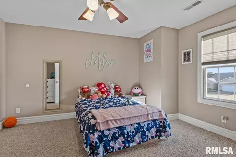 Bedroom - 475 Elle Ct, Springfield, IL 62711 photo 9 of 10