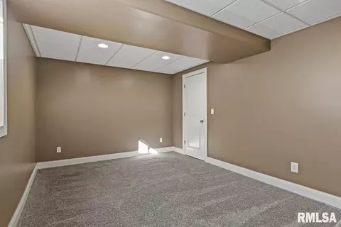 Bedroom - 475 Elle Ct, Springfield, IL 62711 photo 10 of 10