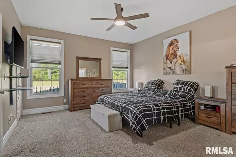 Bedroom - 475 Elle Ct, Springfield, IL 62711 photo 1 of 10