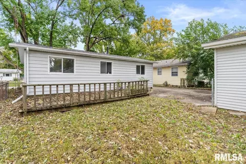 Exterior - 2600 Selkirk Rd, Springfield, IL 62702 photo 4 of 6