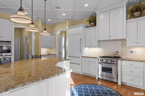 Kitchen - 5408 Reserve Blvd, Springfield, IL 62711 photo 2 of 8