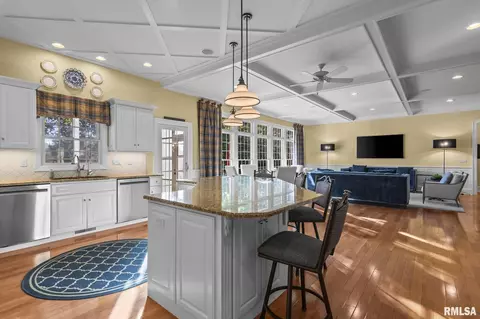 Kitchen - 5408 Reserve Blvd, Springfield, IL 62711 photo 8 of 8