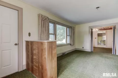 635 S Koke Mill Rd, Springfield, IL 62711 photo 9