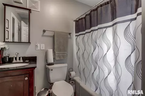 1100 N 2nd St, Springfield, IL 62702 photo 18