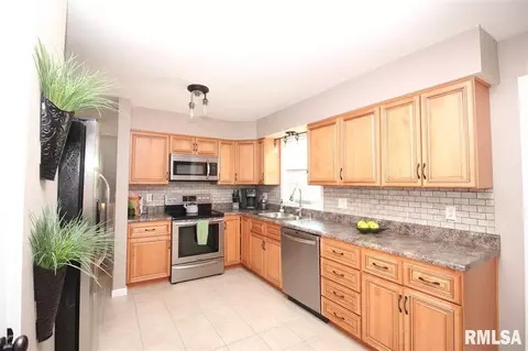 37 Longbow Ln, Springfield, IL 62704 photo 12
