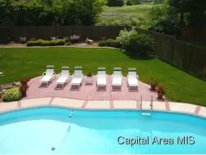 17 Georgetown Rd, Sherman, IL 62684 photo 4