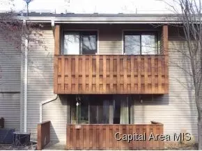 18 Country Pl, Springfield, IL 62703 photo 2