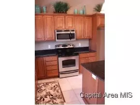 2708 Whiteside Xing, Springfield, IL 62711 photo 8