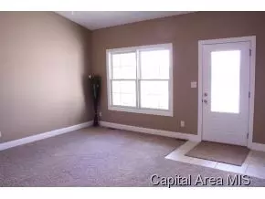 2708 Whiteside Xing, Springfield, IL 62711 photo 3