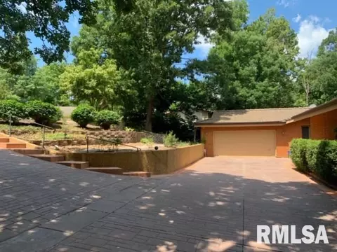 10 Timber Hills Dr, Springfield, IL 62704 photo 2