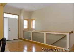 2213 Harbor Lndg, Springfield, IL 62712 photo 3