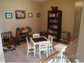 2541 Shawnee Dr, Springfield, IL 62702 photo 9