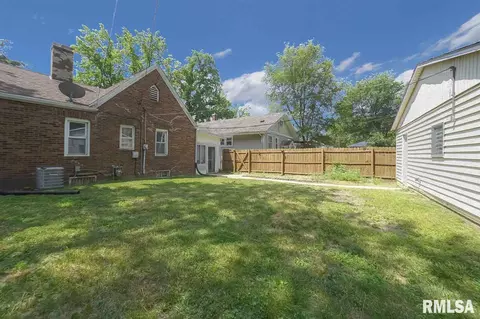 521 Broad Pl, Springfield, IL 62703 photo 19