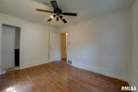521 Broad Pl, Springfield, IL 62703 photo 7