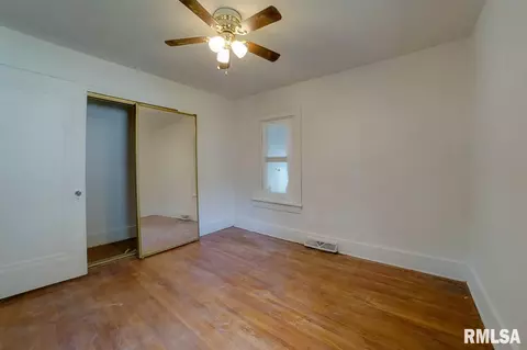 521 Broad Pl, Springfield, IL 62703 photo 9