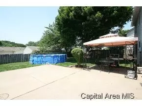 13 Holiday Rd, Springfield, IL 62702 photo 5