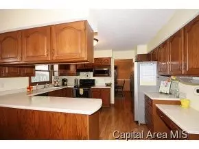 13 Holiday Rd, Springfield, IL 62702 photo 8