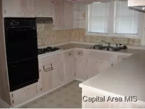 2133 Yale Blvd, Springfield, IL 62703 photo 3