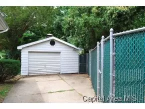 2429 S 6th, Springfield, IL 62703 photo 3