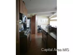 9 Horseshoe, Springfield, IL 62702 photo 9