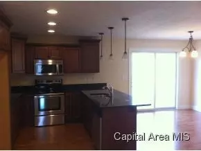 623 Black Hls, Springfield, IL 62711 photo 3