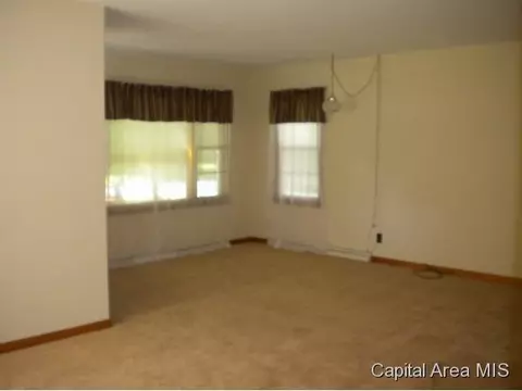 856 E State, Jacksonville, IL 62650 photo 7