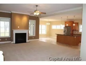 10 Niblick Ln, Sherman, IL 62684 photo 3