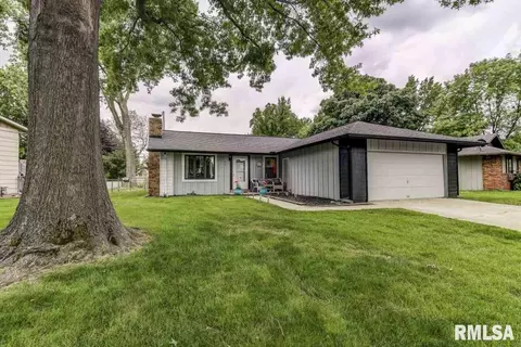 64 Mccarthy Dr, Springfield, IL 62704 photo 2