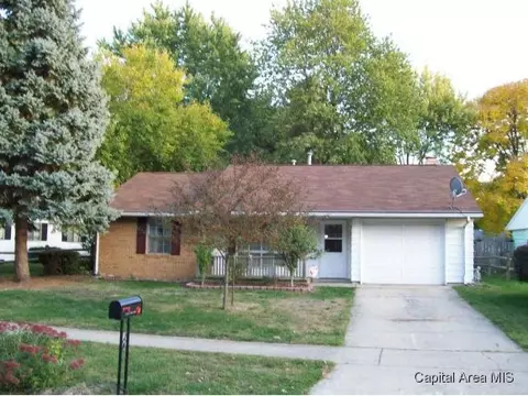 2820 Cardigan, Springfield, IL 62702 photo 1