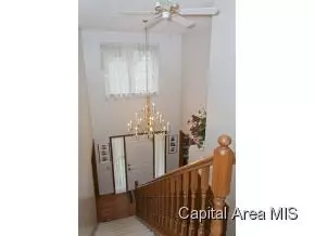 2304 Mallard Pointe Ct, Springfield, IL 62712 photo 7