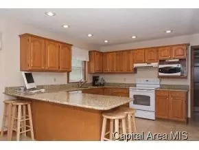 2304 Mallard Pointe Ct, Springfield, IL 62712 photo 12