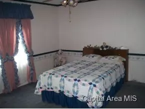 2 E Lewis, Winchester, IL 62694 photo 4