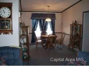 2 E Lewis, Winchester, IL 62694 photo 5